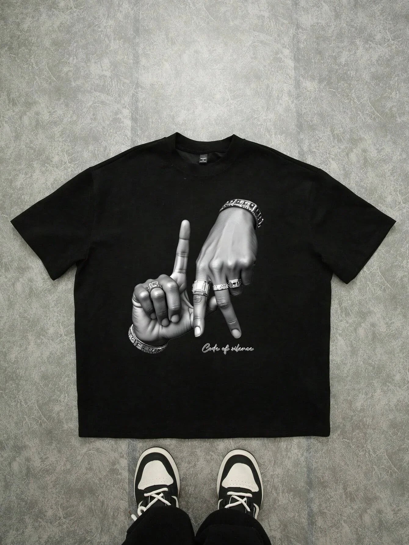 LA Vibes Hand Sign Tee – 100% Cotton Streetwear Drip.